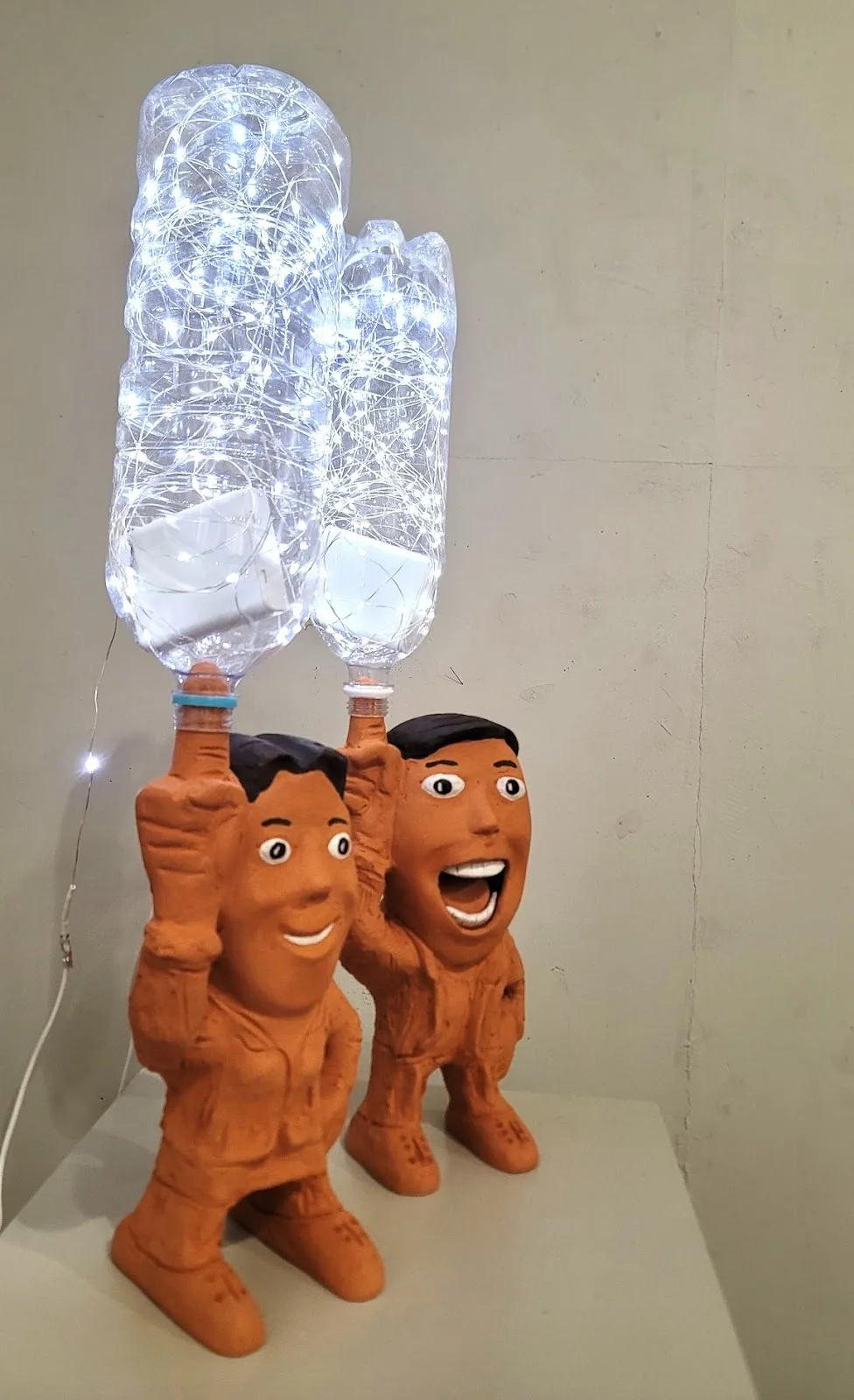 김주호, 〈내 손끝에 은하수〉, 2020, 질구이