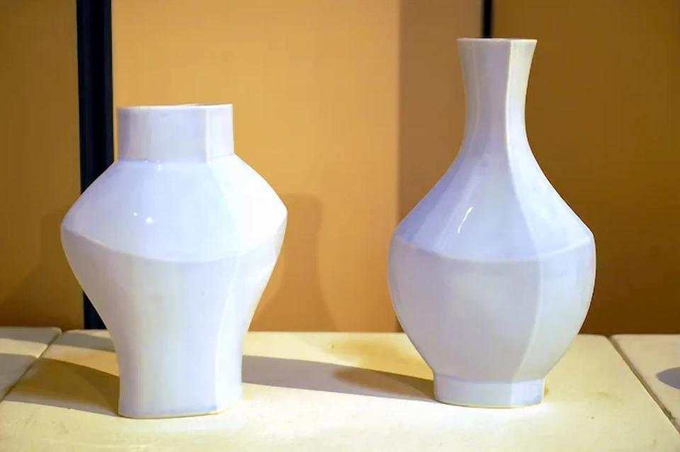 각진 병, 도자 - 김태희