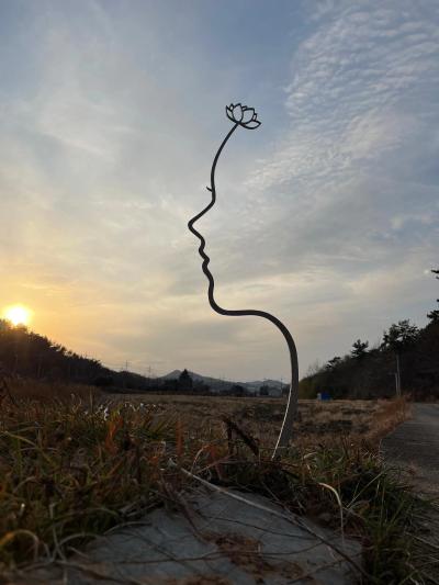 When Longing Colors Everything - Choe Byeongsu